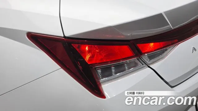 Hyundai Avante CN7 — Фото автомобиля 8