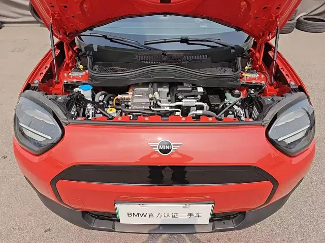 MINI Electric MINI ACEMAN — Фото автомобиля 8