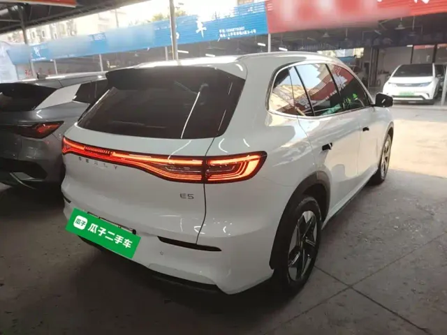Geely Galaxy E5 — Фото автомобиля 6