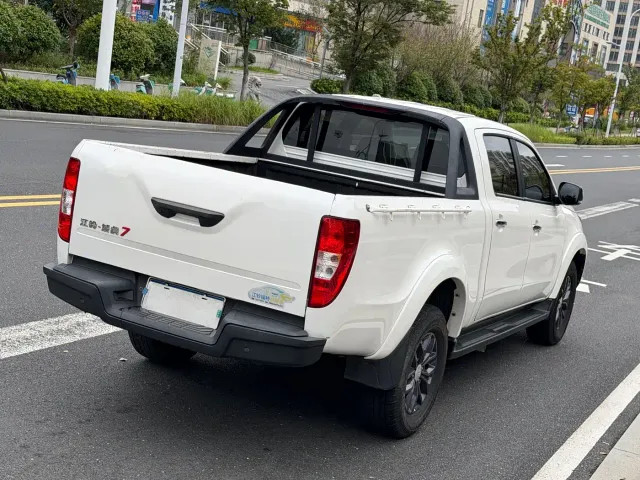 JMC Vigus 7 — Фото автомобиля 6