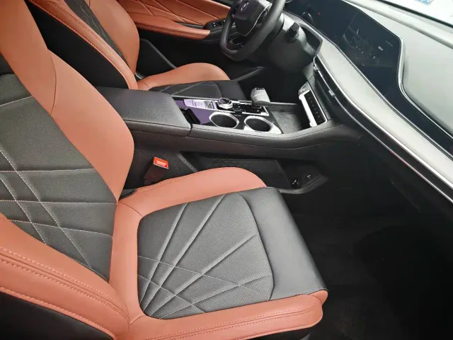 Changan Eado — Фото автомобиля 14
