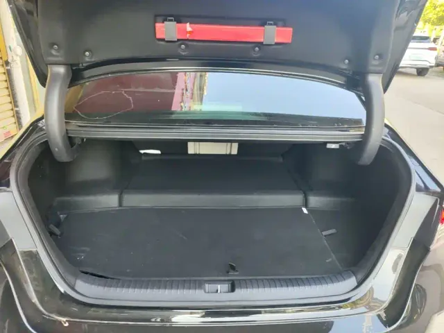 Honda Inspire Hybrid — Фото автомобиля 14