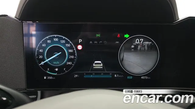 Hyundai Avante CN7 — Фото автомобиля 8
