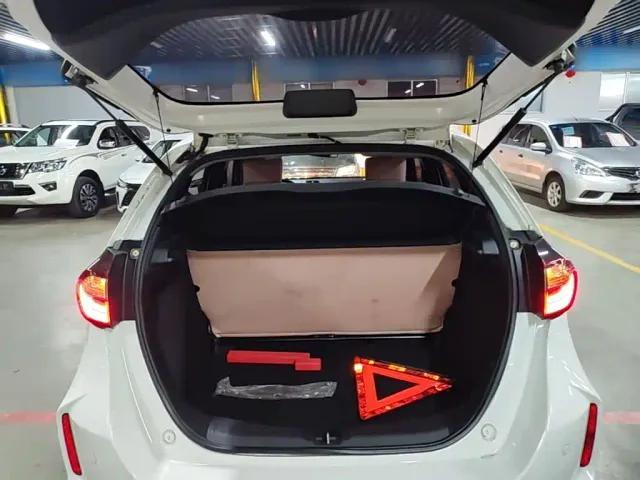 Honda Fit — Фото автомобиля 18