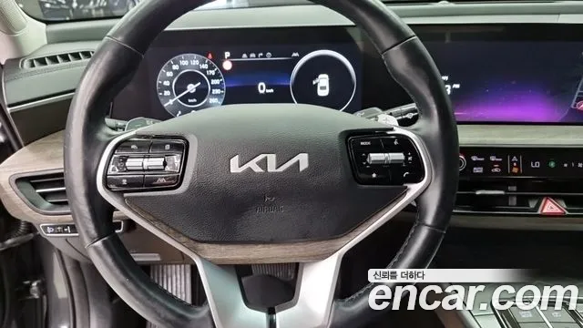 Kia K8 — Фото автомобиля 12