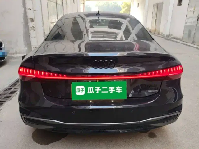 Audi A7L — Фото автомобиля 5