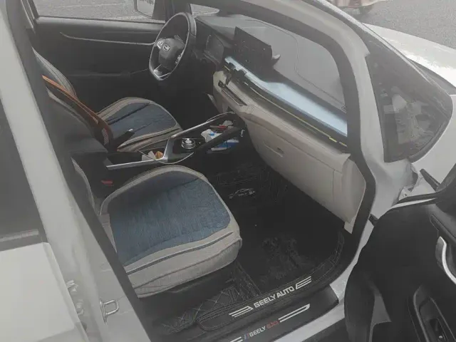 Geely Geometry EX3 Kung Fu Bull — Фото автомобиля 8