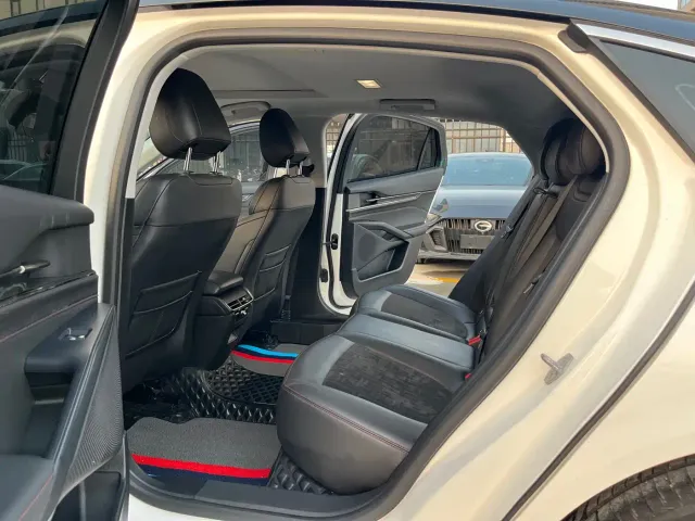 Ford Mondeo — Фото автомобиля 14