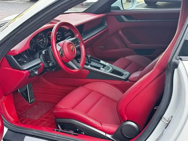 Porsche 911 — Фото автомобиля 13