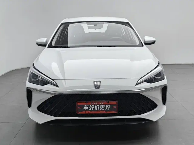 Roewe i5 — Фото автомобиля 3