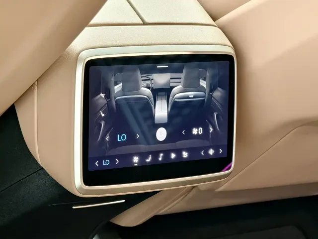 Onvo L60 — Фото автомобиля 10