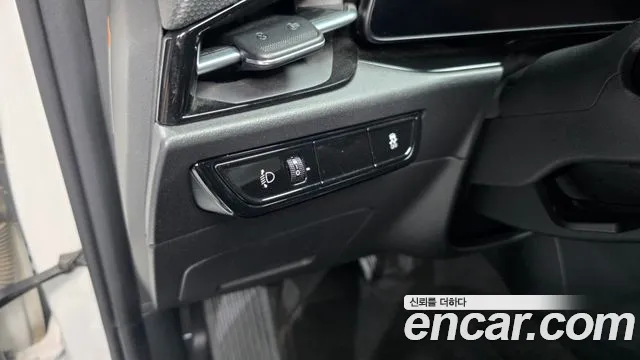 Kia Niro — Фото автомобиля 23
