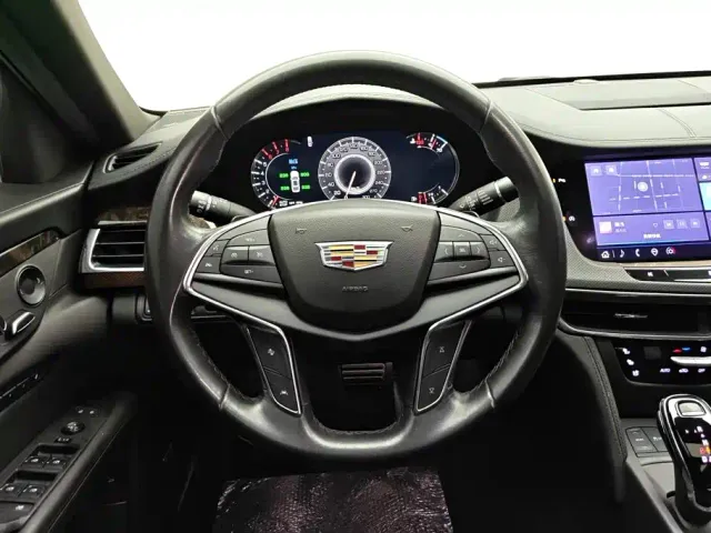Cadillac CT6 — Фото автомобиля 15
