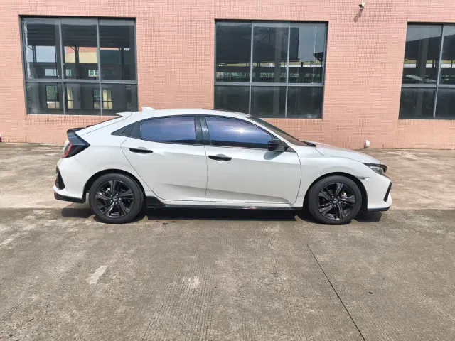 Honda Civic — Фото автомобиля 4