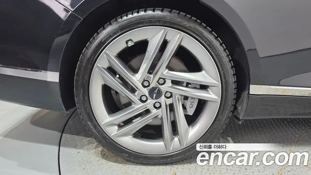 Genesis G80 Бензин 3.5 турбо AWD — Фото автомобиля 5
