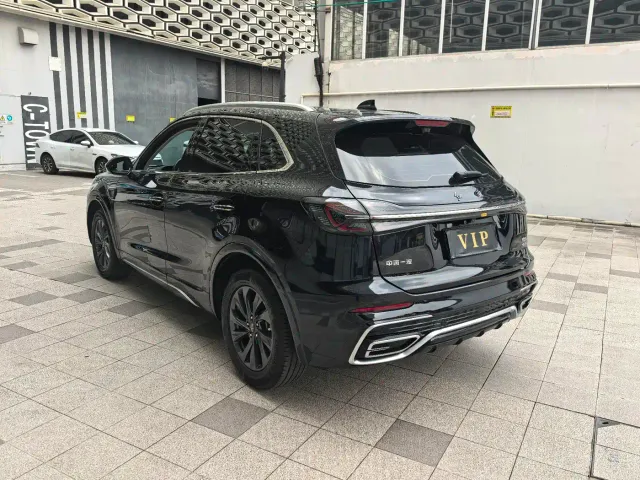 Hongqi HS5 — Фото автомобиля 16