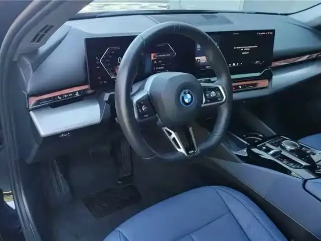 BMW i5 — Фото автомобиля 5