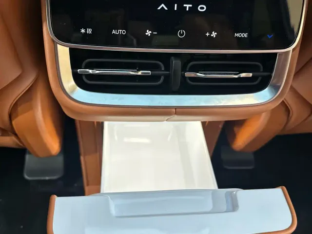 Aito M7 — Фото автомобиля 20