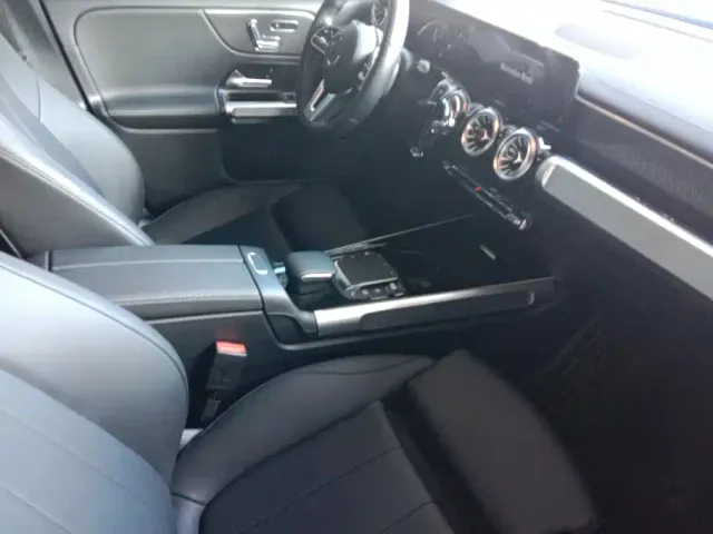 Mercedes-Benz EQB — Фото автомобиля 8