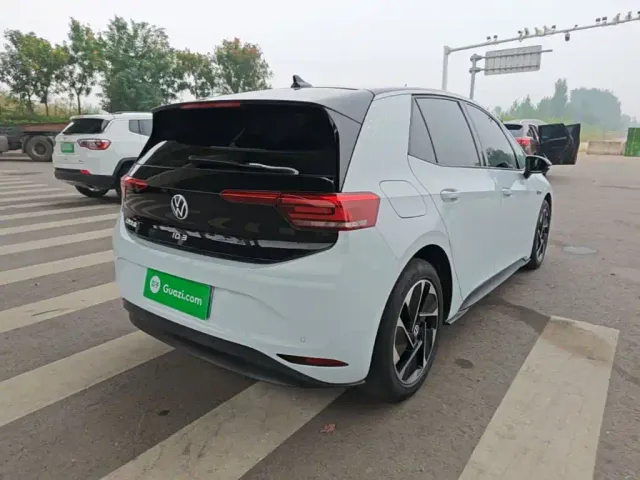 Volkswagen ID.3 — Фото автомобиля 6
