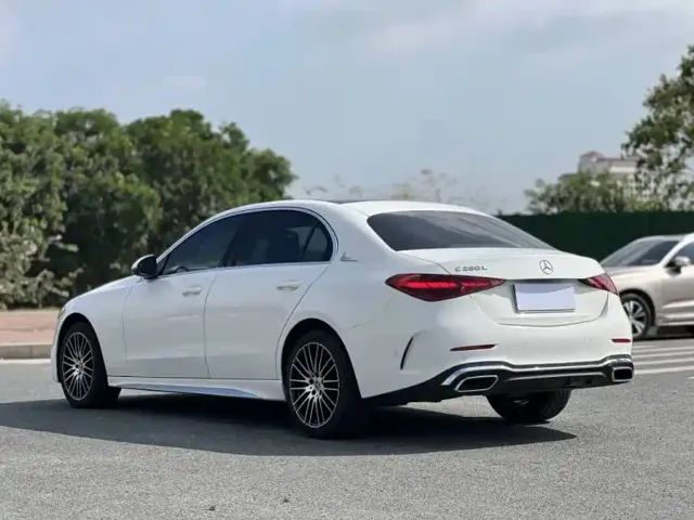 Mercedes-Benz C-Class — Фото автомобиля 3