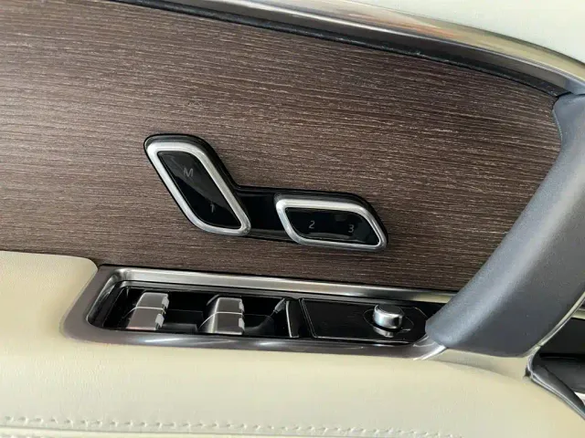 Land Rover Range Rover — Фото автомобиля 26