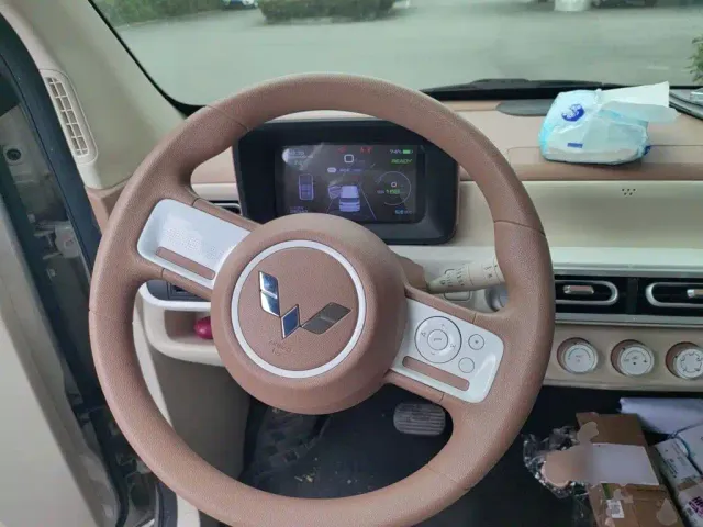 Wuling Hongguang Mini EV — Фото автомобиля 6