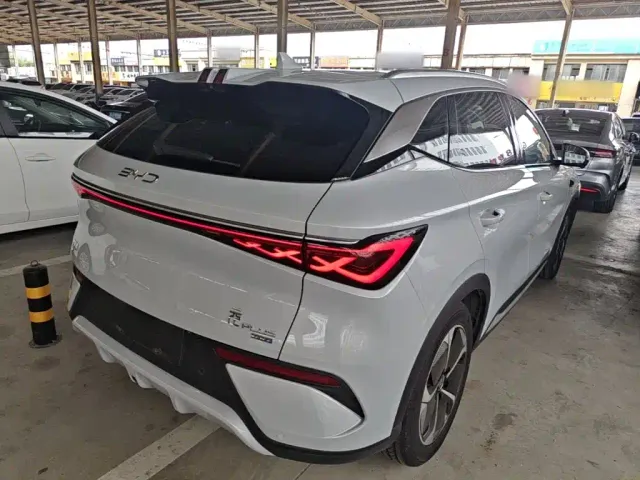 BYD Yuan PLUS — Фото автомобиля 6
