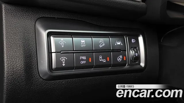 KG_Mobility_Ssangyong TIBOLI Very New Tivoli Бензин 1.5 2WD — Фото автомобиля 17