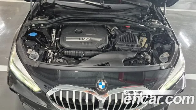 BMW 1 Series F40 — Фото автомобиля 6