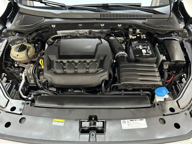 Volkswagen Passat — Фото автомобиля 9