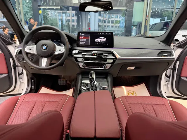 BMW 5 Series — Фото автомобиля 13