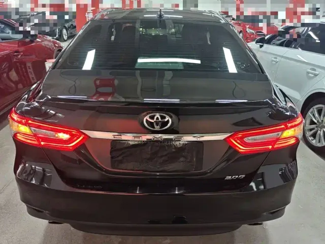 Toyota Camry — Фото автомобиля 5