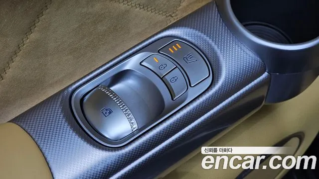Genesis GV60 — Фото автомобиля 23