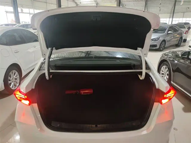 Buick Verano — Фото автомобиля 14
