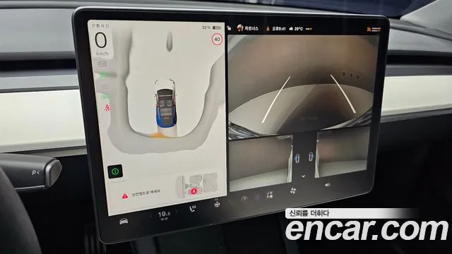 Tesla Model Y — Фото автомобиля 12