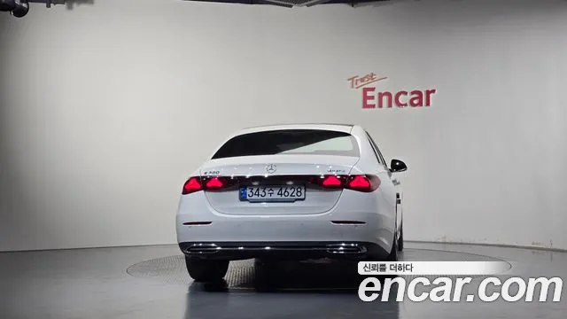 Mercedes-Benz E-Class W214 — Фото автомобиля 4