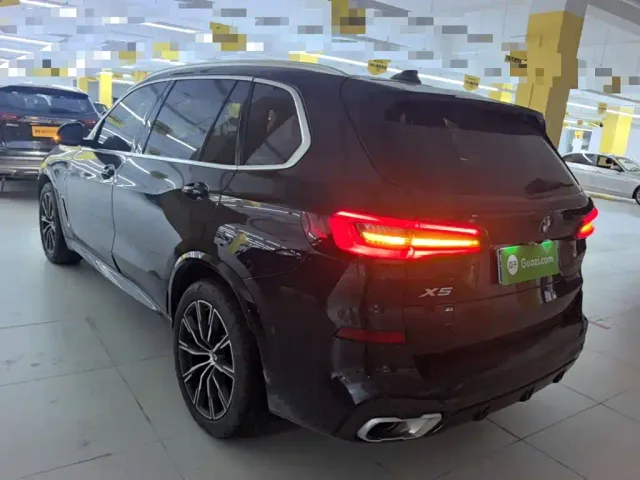 BMW X5 — Фото автомобиля 4