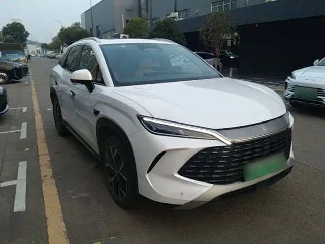 BYD Song L DM-i — Фото автомобиля 3