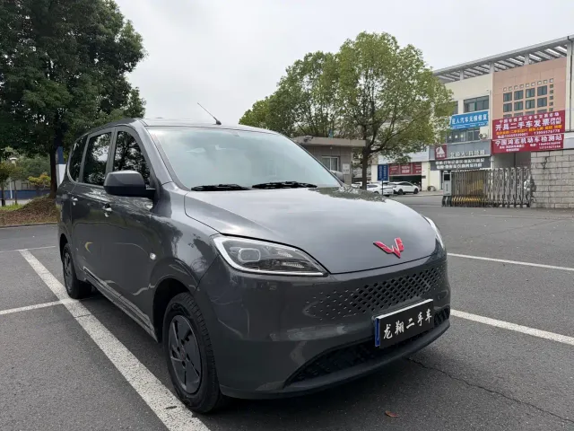 Wuling Hongguang — Фото автомобиля 3