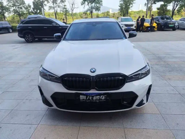 BMW 3 Series — Фото автомобиля 3