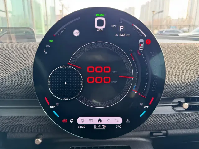 MINI Electric MINI JCW ACEMAN — Фото автомобиля 8