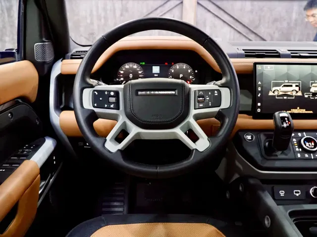 Land Rover Defender — Фото автомобиля 11