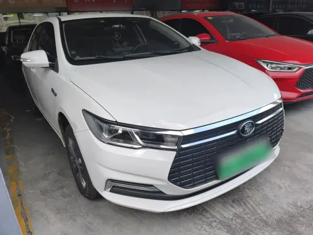 BYD Qin — Фото автомобиля 3