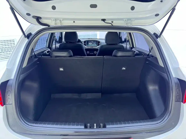 Kia KX1 — Фото автомобиля 15