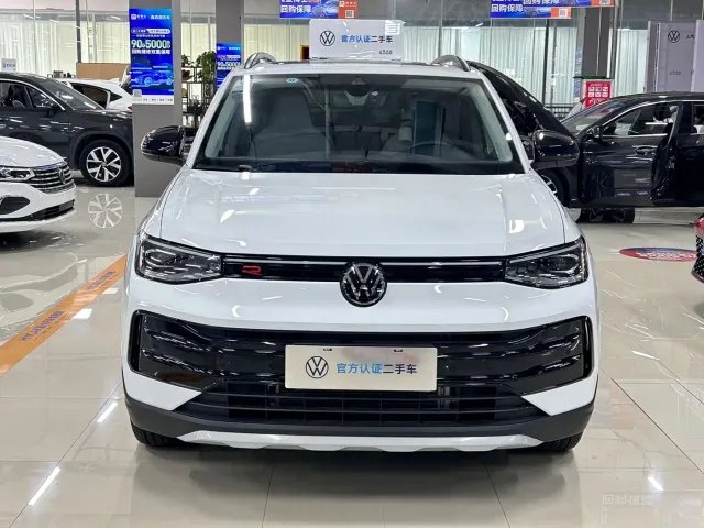 Volkswagen Tharu — Фото автомобиля 2