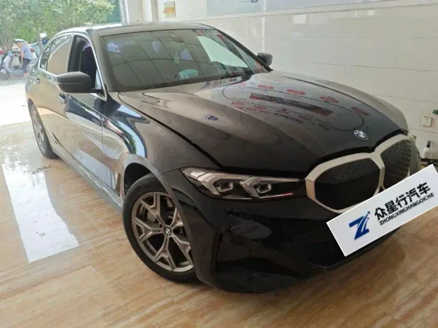 BMW BMW i3 2025 eDrive 35 L — Фото автомобиля 2