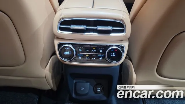 Genesis GV80 2.5T Бензин AWD — Фото автомобиля 8