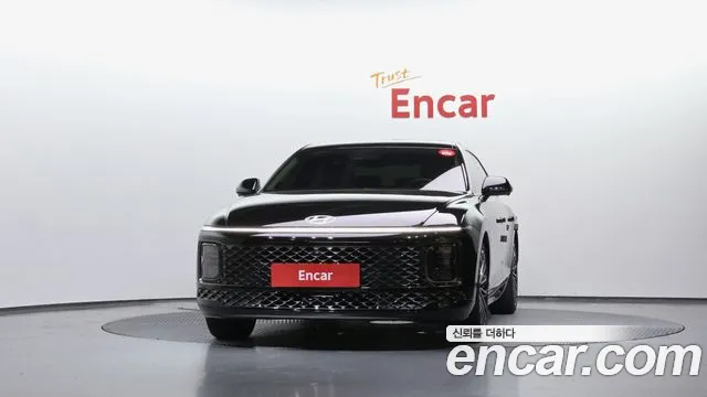 Hyundai Grandeur Grandeur (GN7) 2.5 Бензин 2WD — Фото автомобиля 3