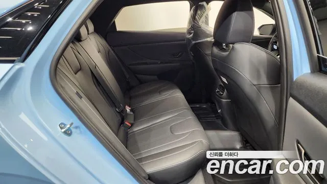 Hyundai AVANTE — Фото автомобиля 11